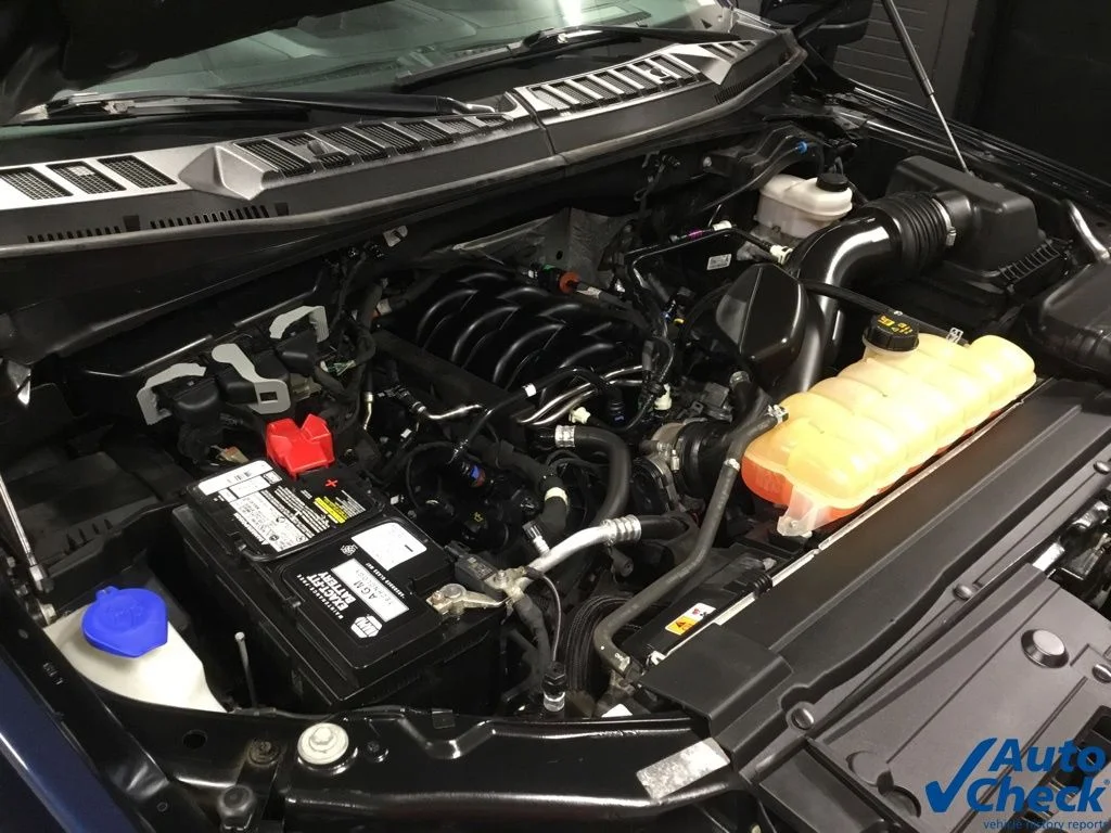 Used 2019 Blue Ford XLT image 33