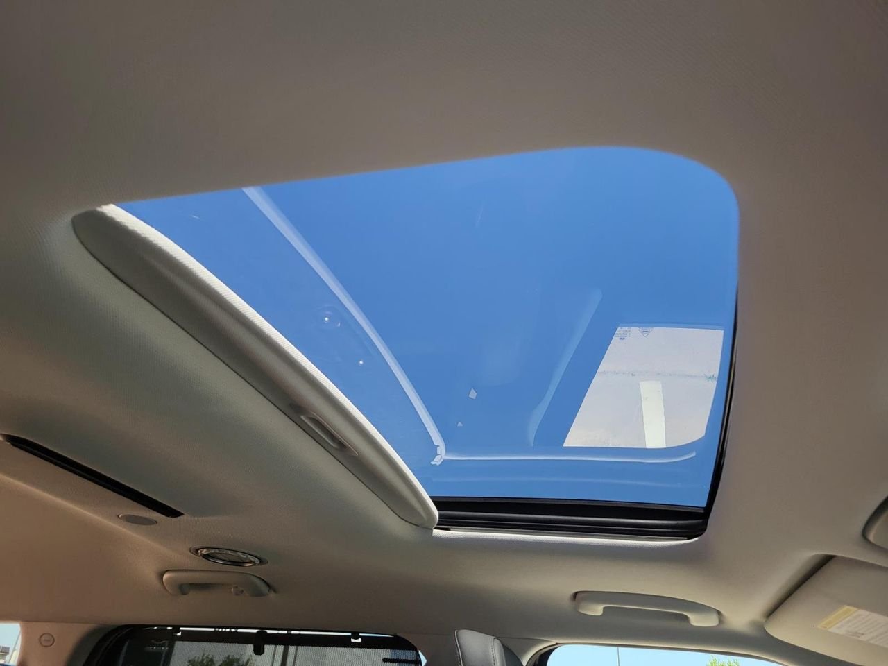 New 2026 Pacific Sapphire Hyundai SEL Premium 7P image 9