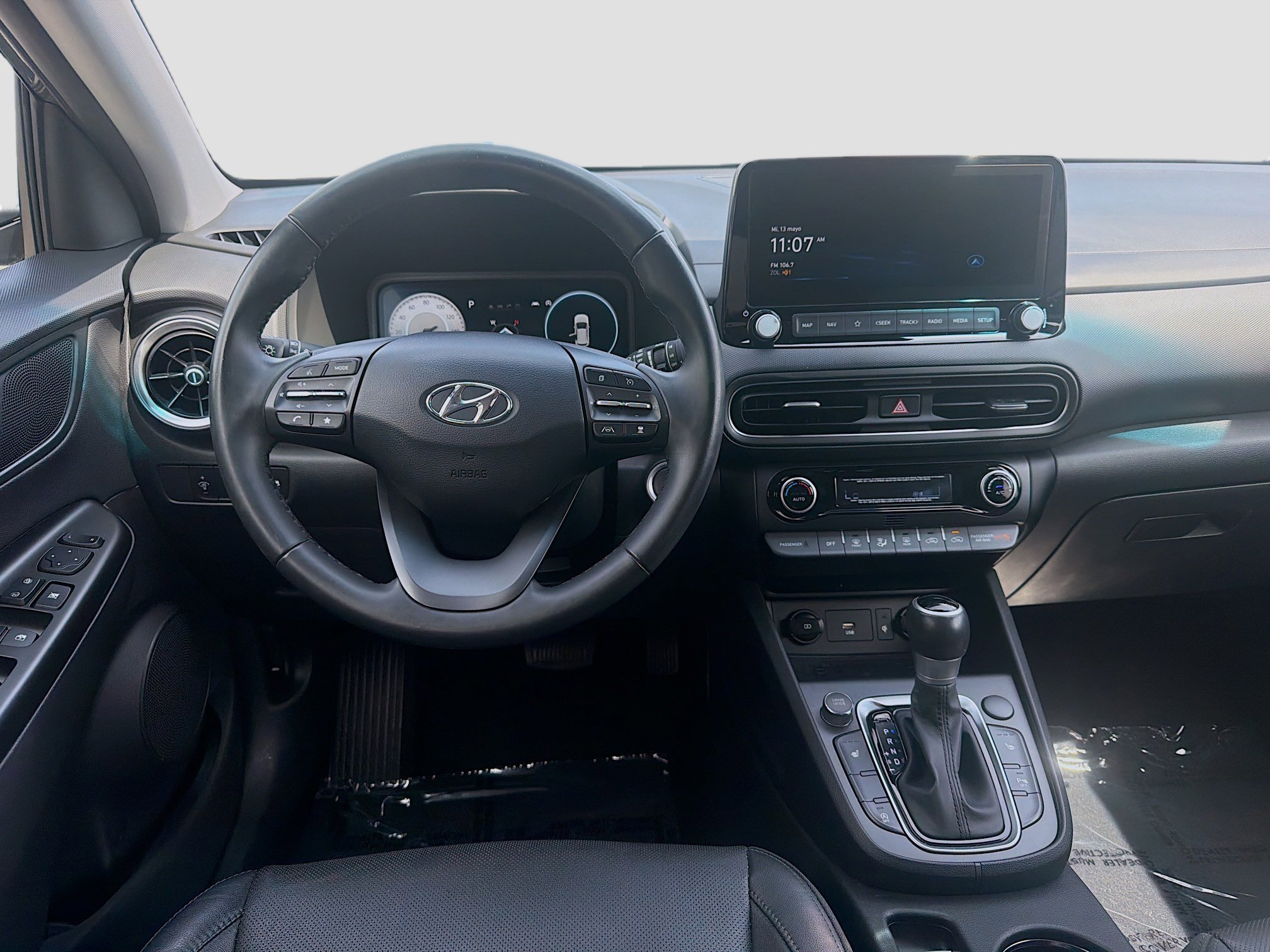Used 2023 Ecotronic Gray Hyundai Limited image 19