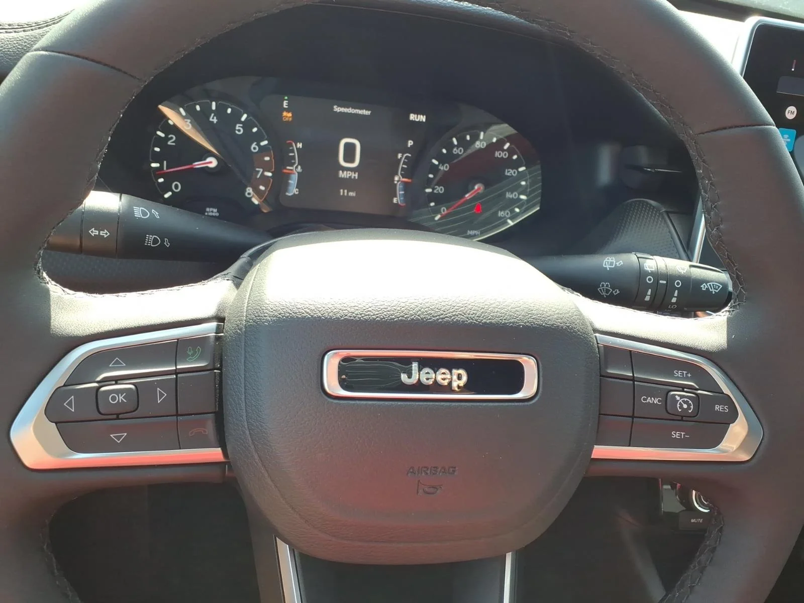 New 2026 Diamond Black Crystal Pearl Coat Jeep Latitude Altitude image 16