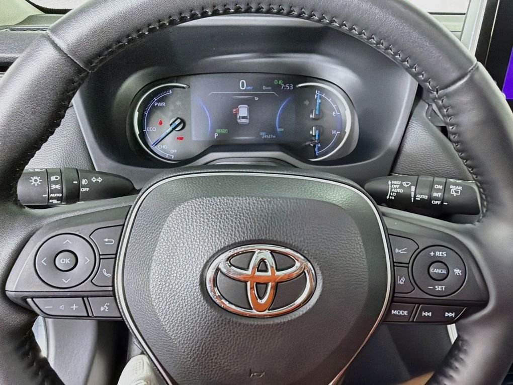 Used 2023 Gray Toyota XLE Premium image 16