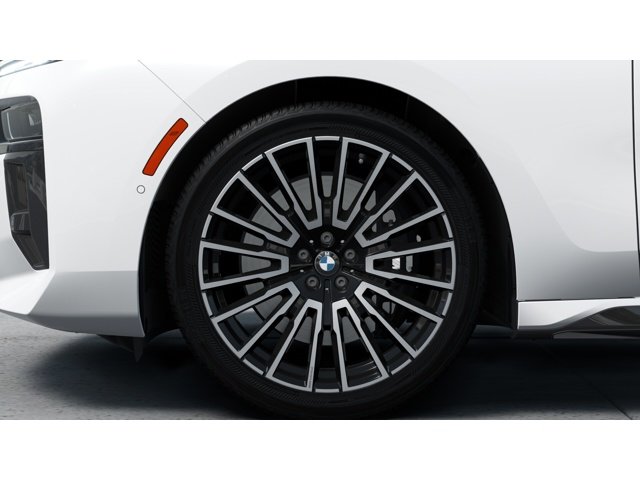 New 2026 Mineral White Metallic BMW 740i xDrive image 7