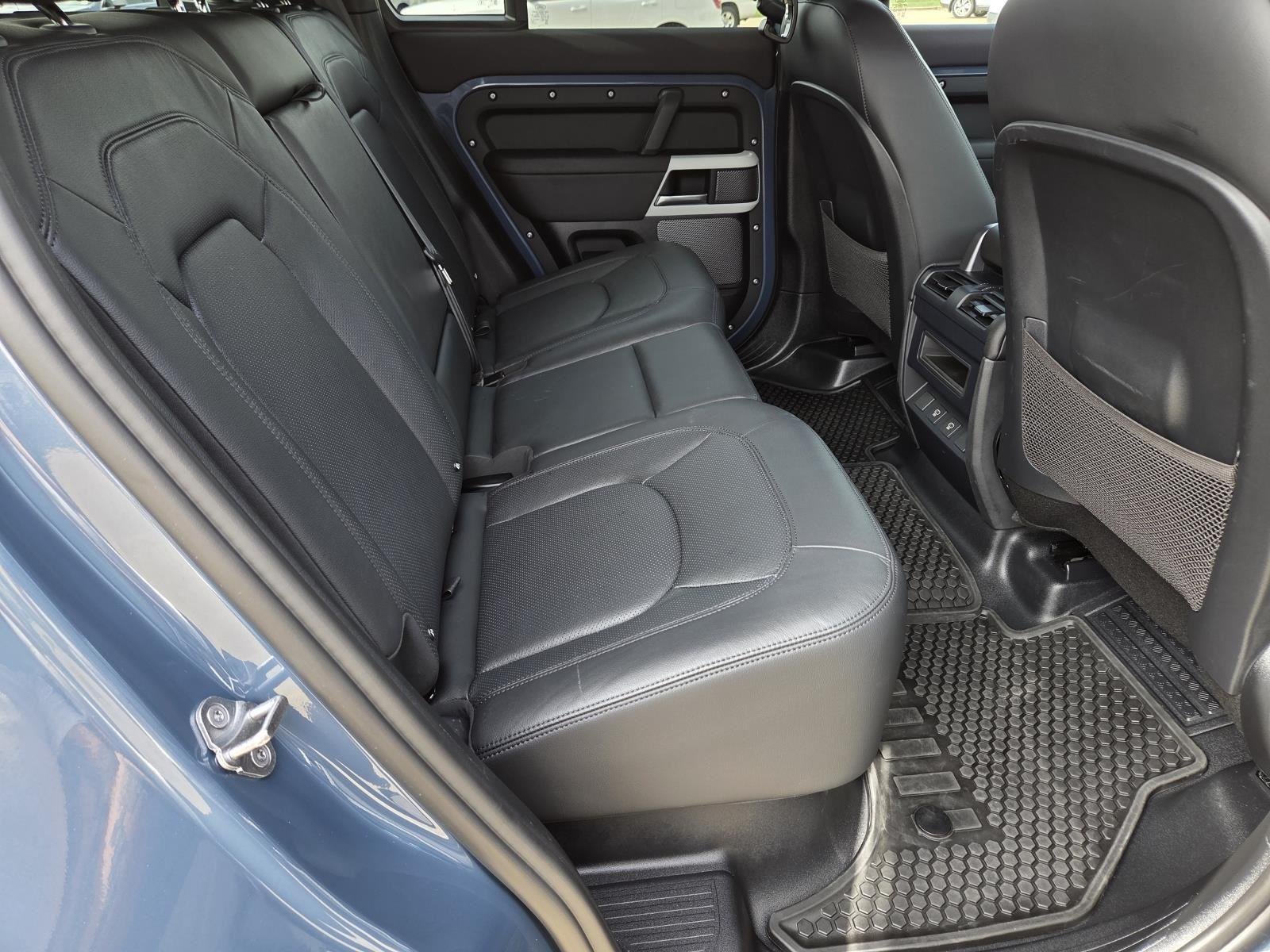 Used 2024 Tasman Blue Metallic Land Rover S image 39