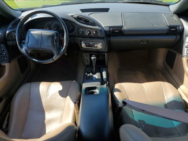 Used 1995 Green Chevrolet Z28 image 13