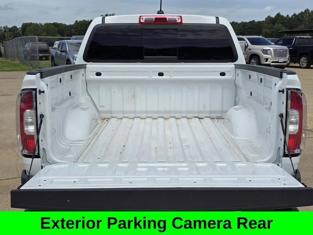 Used 2022 White GMC AT4 w/Cloth image 14