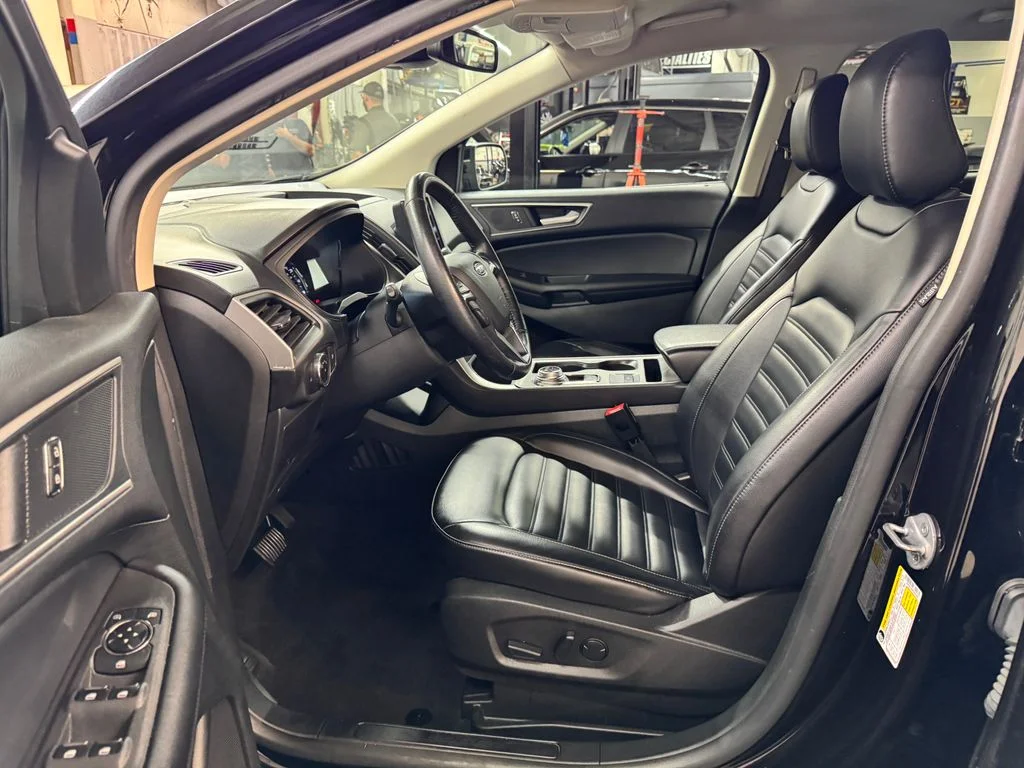 Used 2023 Black Ford SEL image 16