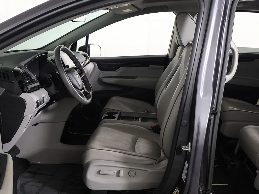Used 2023 Gray Honda Elite image 27