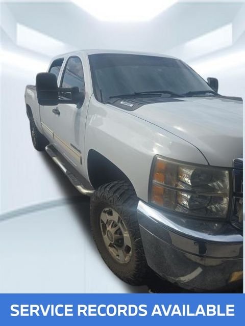 Used 2012 White Chevrolet LT image 3