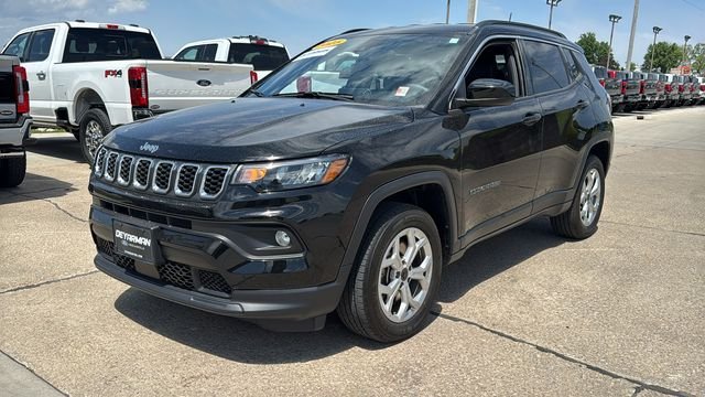 Certified Used 2025 Black Jeep Latitude image 4