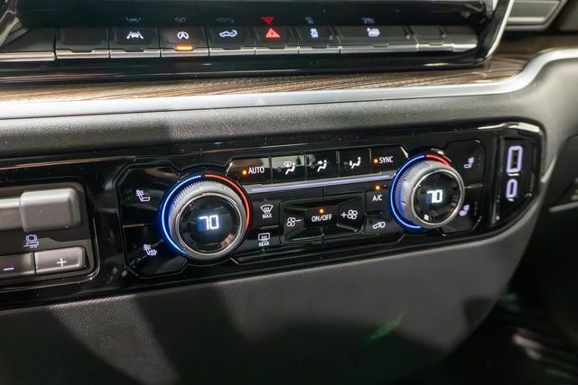 New 2026 Summit White Chevrolet LT (2FL) image 23