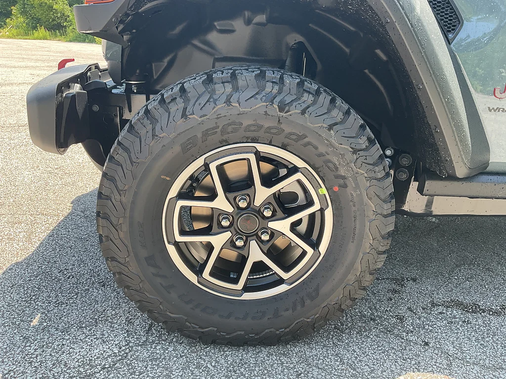 New 2026 Anvil Clearcoat Jeep 4-Door Rubicon 4x4 image 13