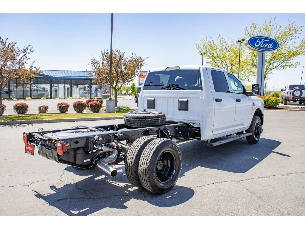 New 2026 Bright White Clearcoat Ram Tradesman image 8
