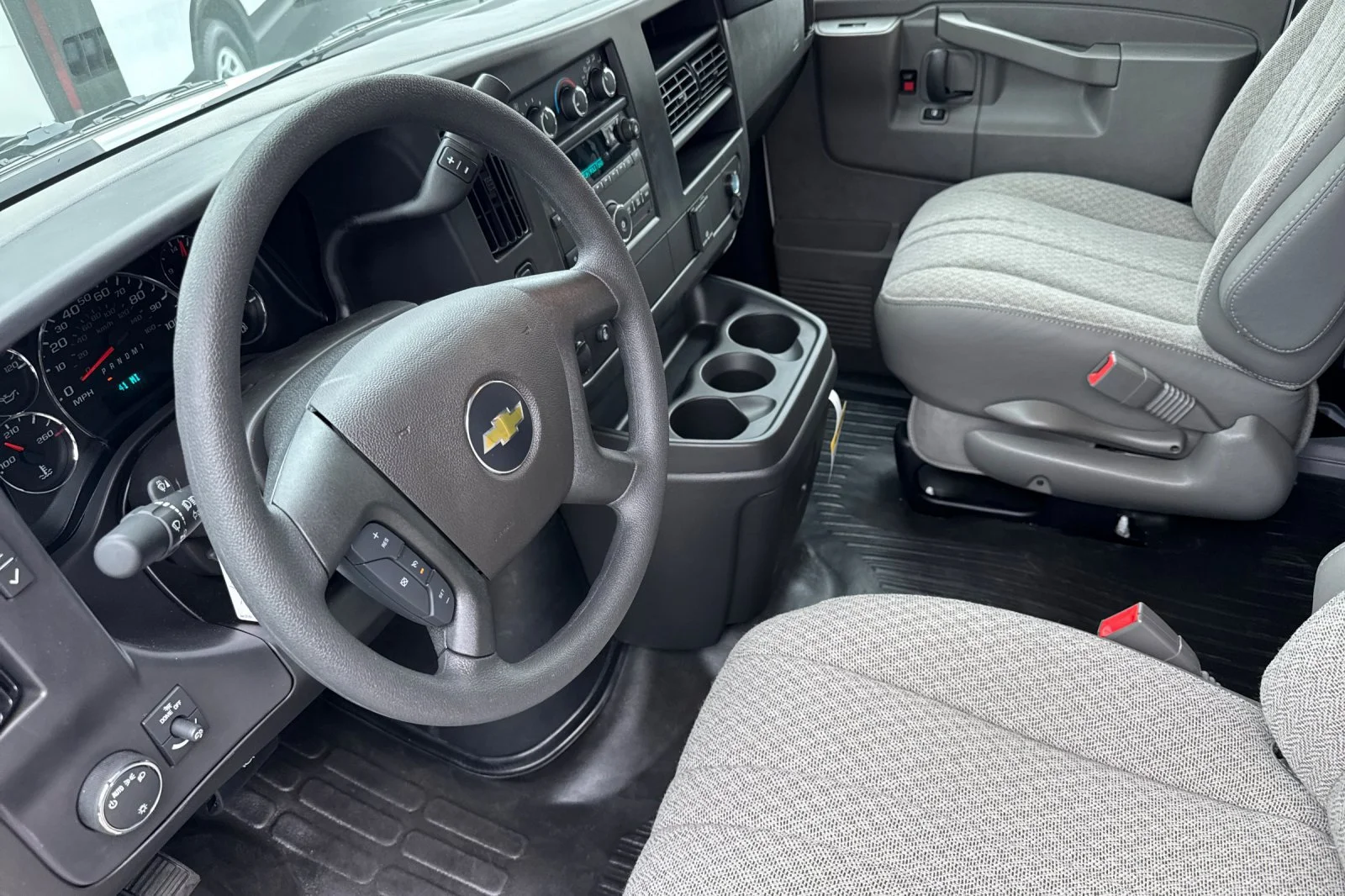 2026 Chevrolet Express Cargo 1WT view 9