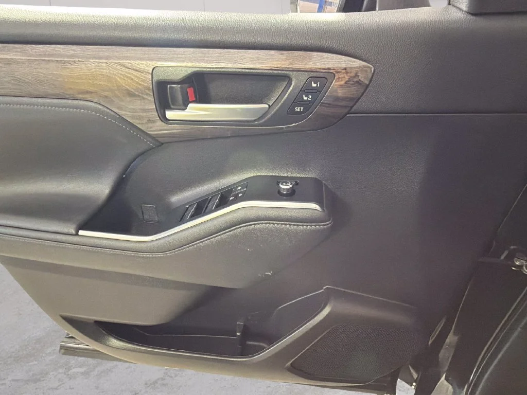 Used 2023 Black Toyota Platinum image 28