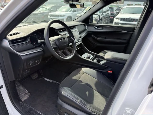 New 2026 White Jeep Altitude image 13