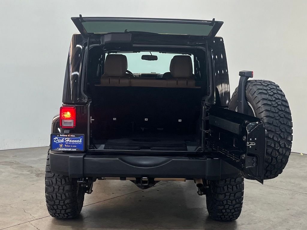 Used 2018 Black Jeep Unlimited Rubicon image 12