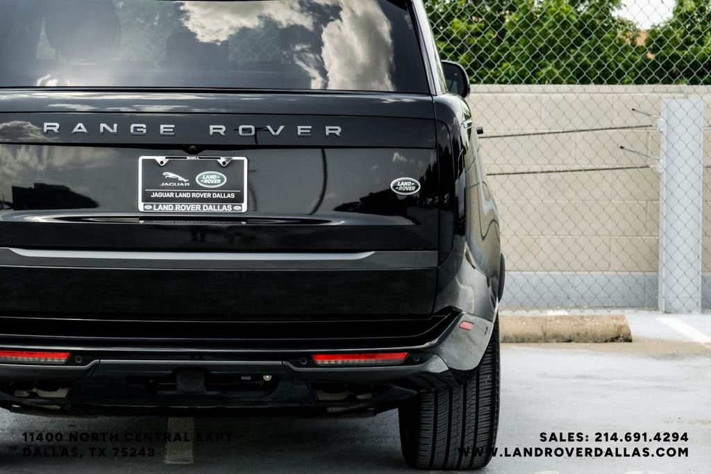 Used 2023 Santorini Black Metallic Land Rover SE image 55