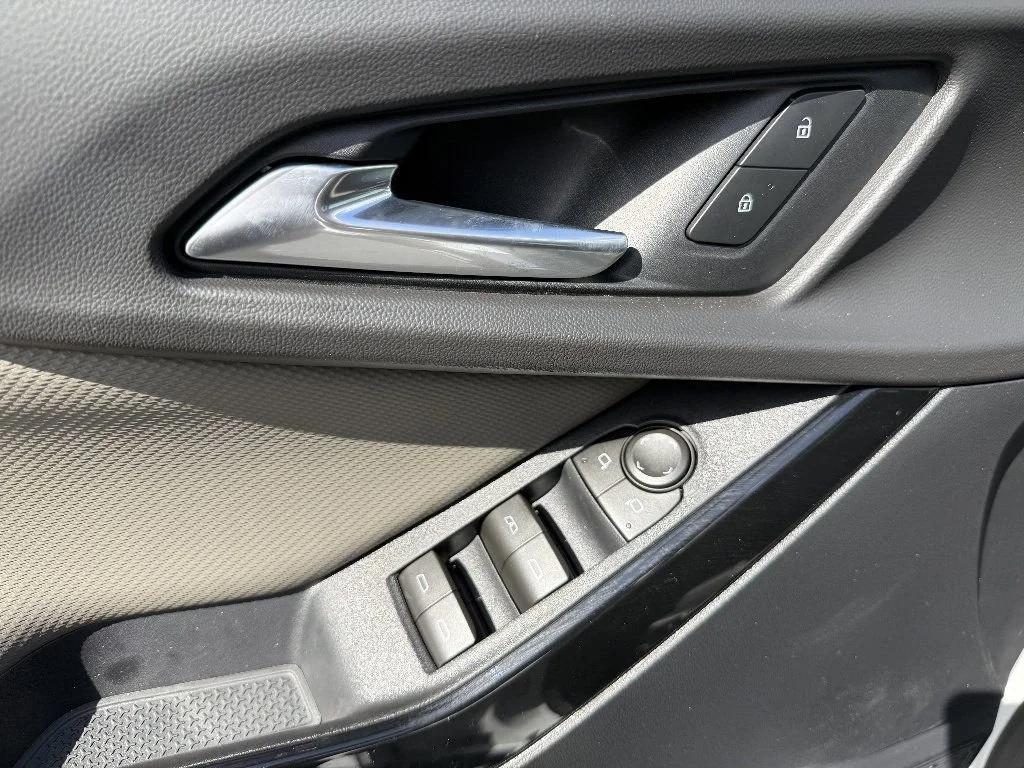 2026 Chevrolet Equinox LT - Photo 15