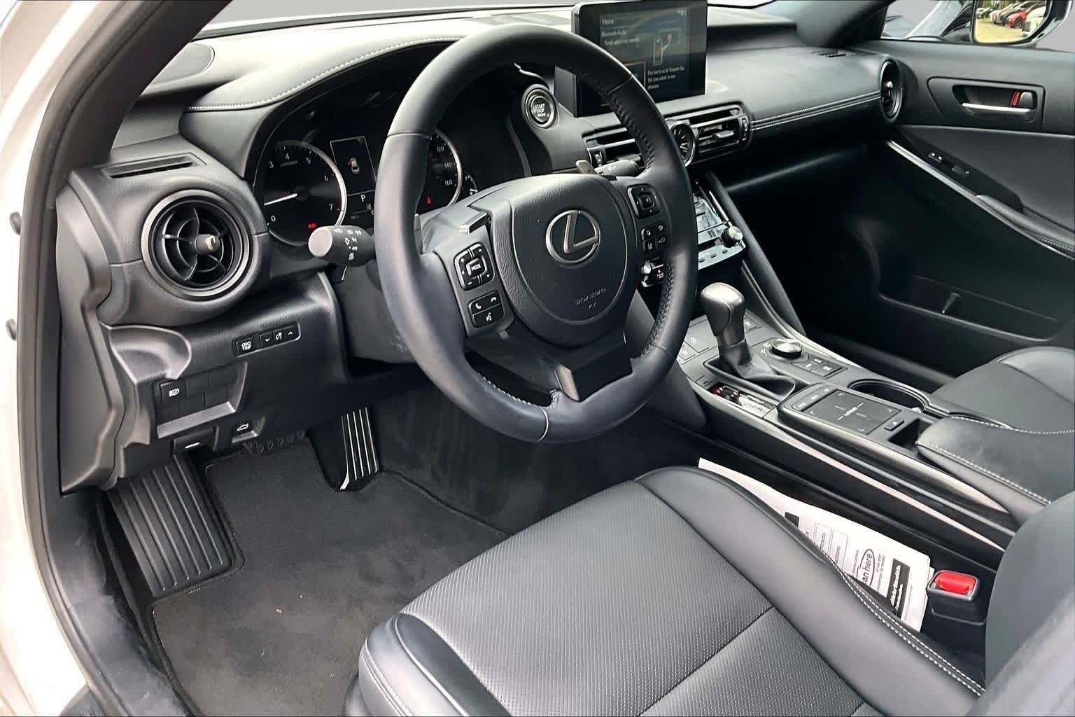 Used 2023 Eminent White Pearl Lexus  image 18