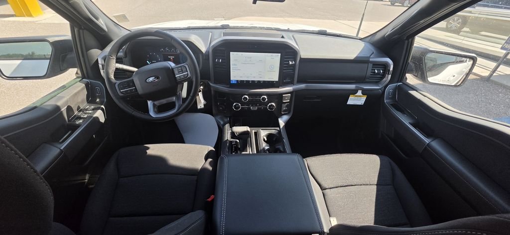 New 2026 Oxford White Ford XLT image 27