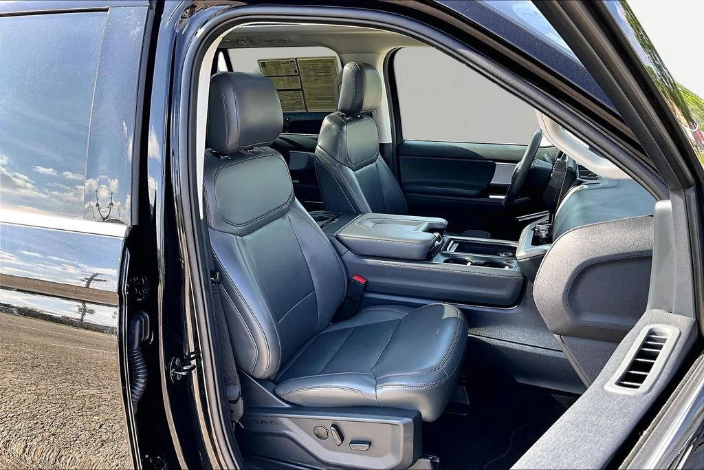 Certified Used 2025 Black Metallic Ford Active image 7