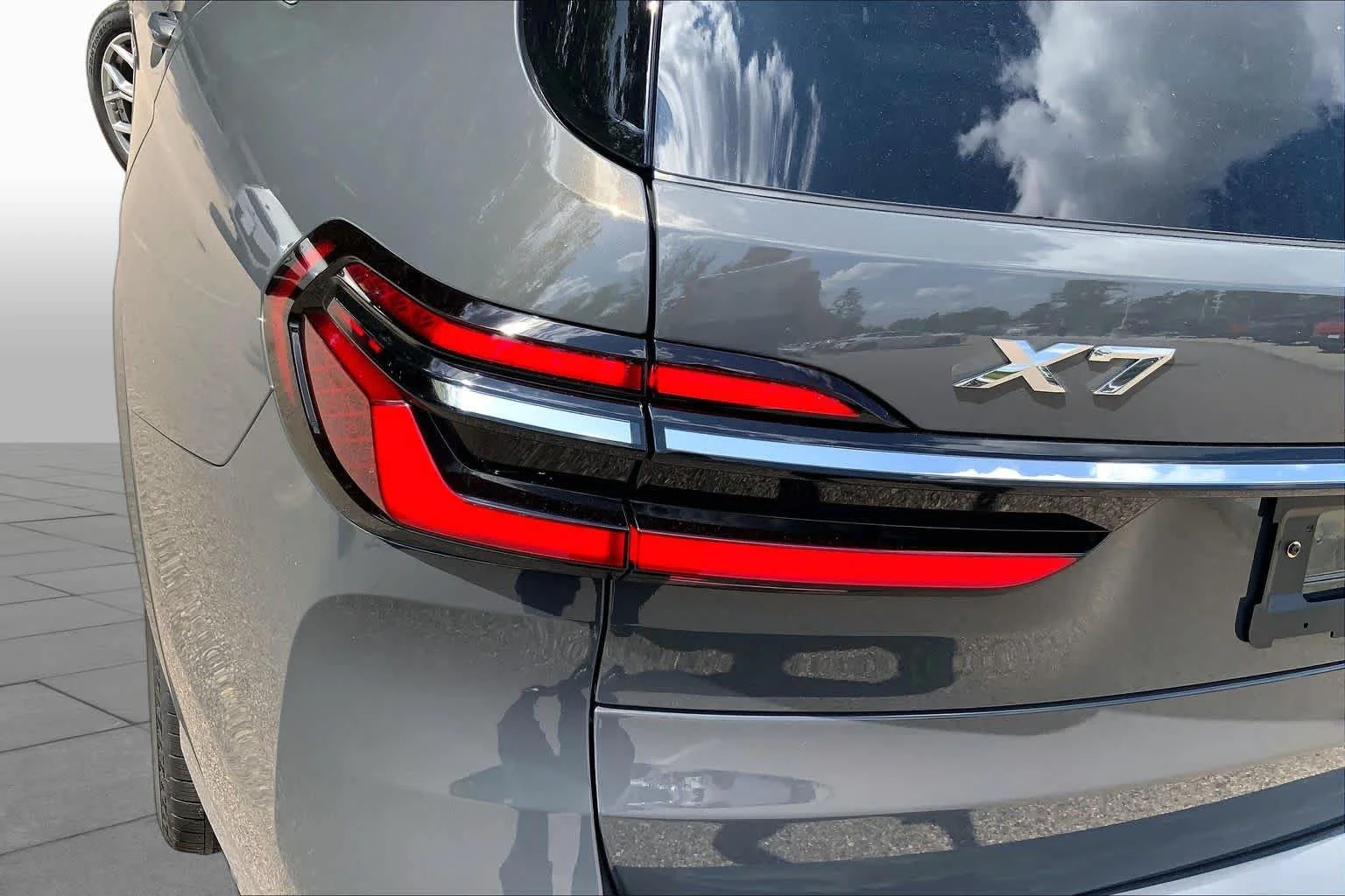 New 2027 Dravit Grey Metallic BMW xDrive40i image 14