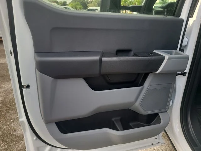 New 2026 Oxford White Ford XL image 11