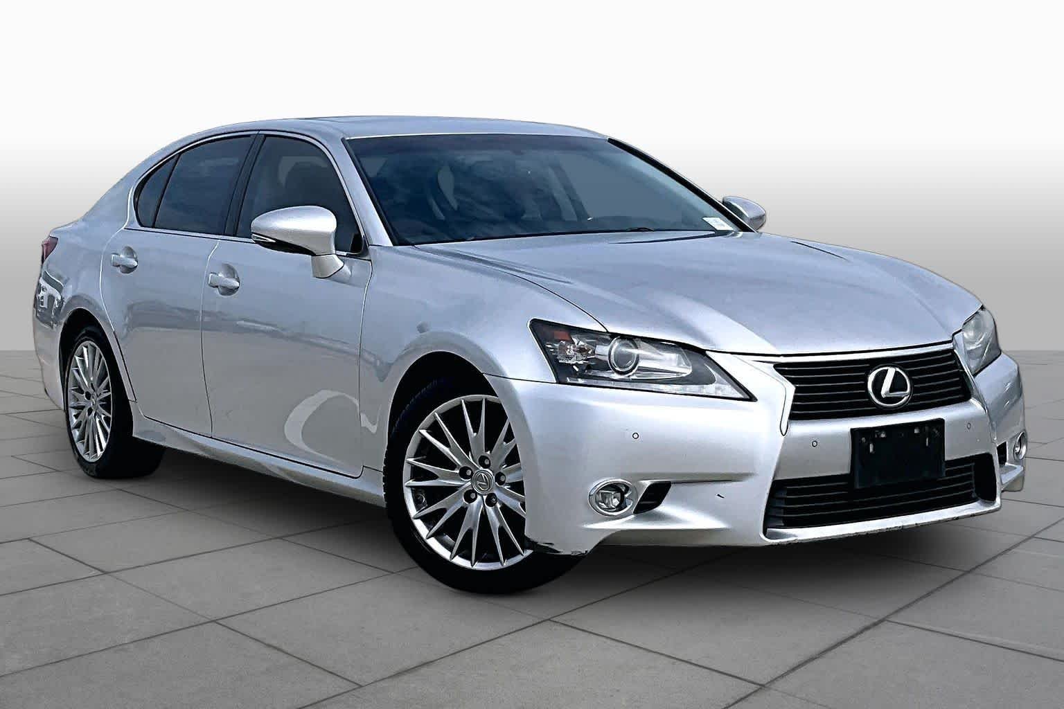 Used 2014 Liquid Platinum Lexus  image 2