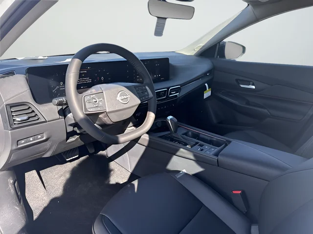 2026 Nissan Sentra SR - Photo 9