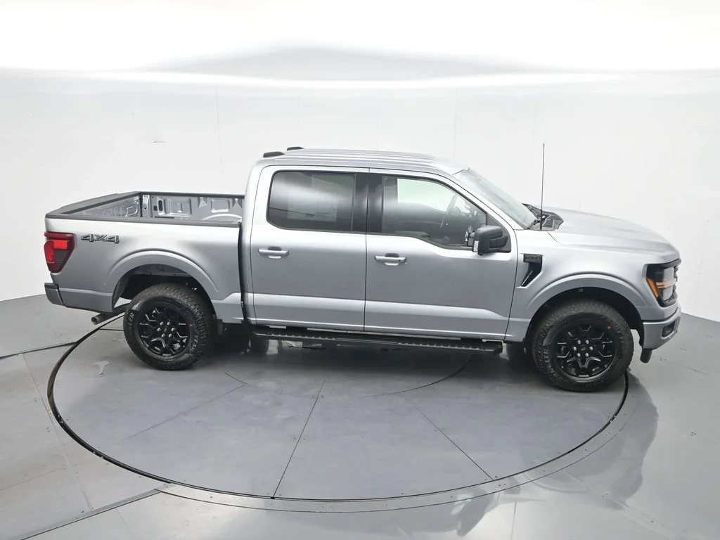 New 2026 Iconic Silver Metallic Ford XLT image 26
