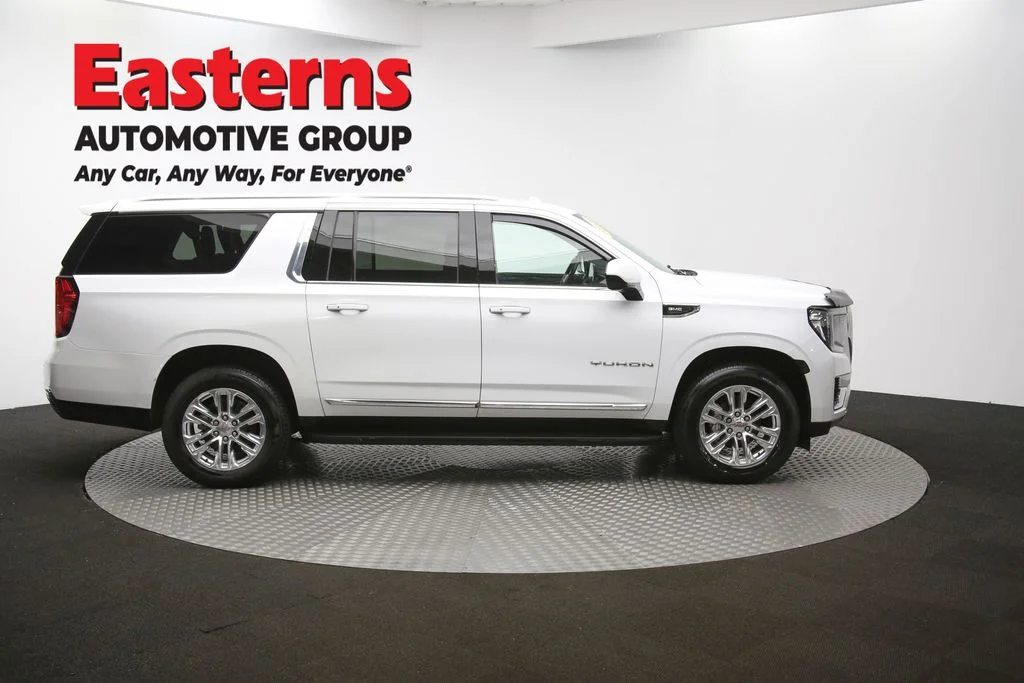 Used 2023 White GMC SLT image 49
