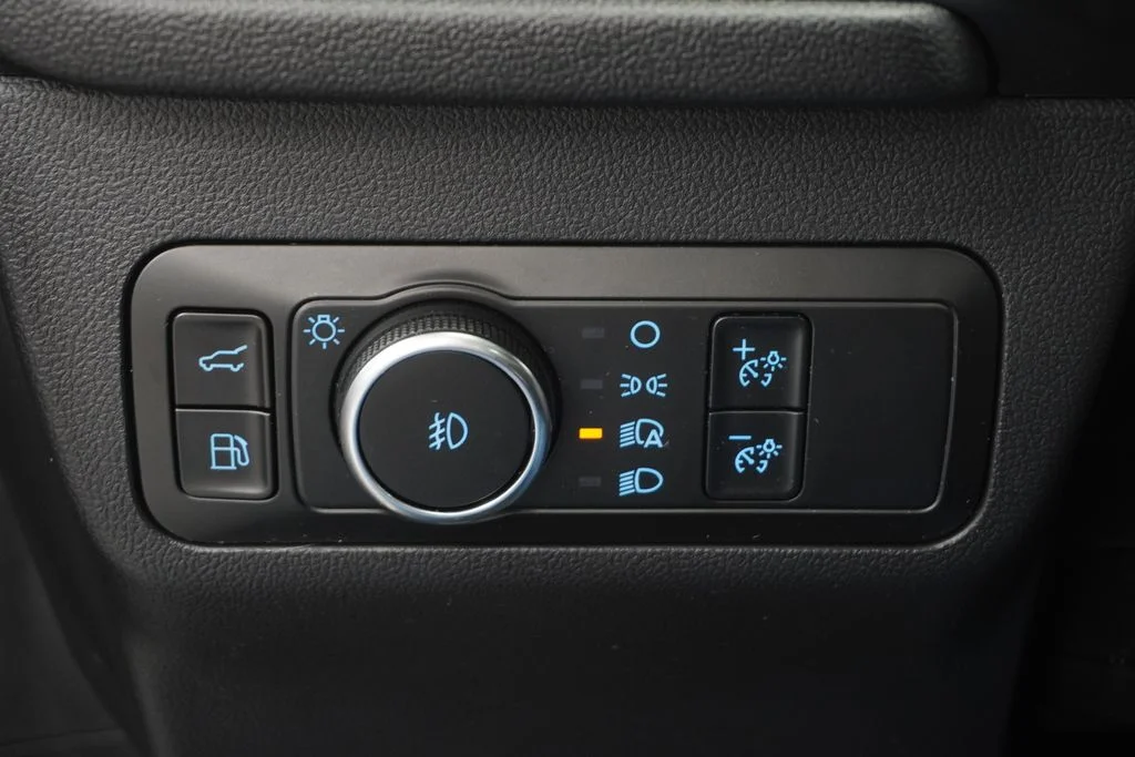 Used 2025 Black Ford ST-Line Elite image 41