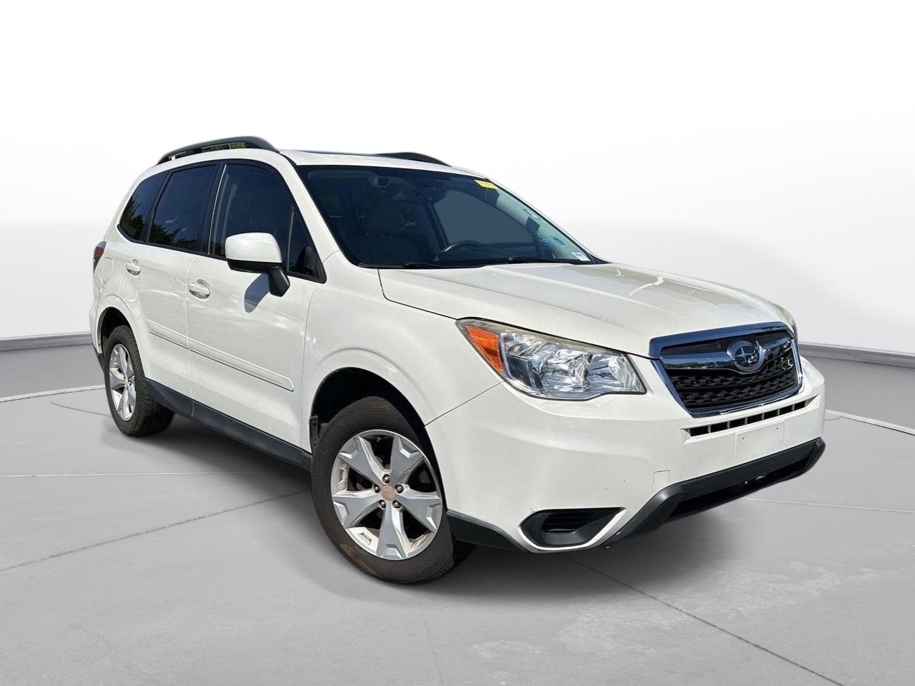 Used 2015 Satin White Pearl Subaru 2.5i Premium image 4