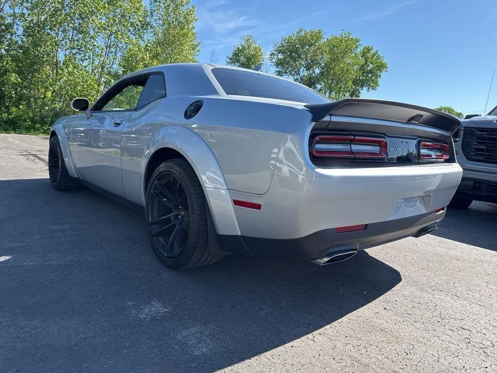 Used 2020 Triple Nickel Clearcoat Dodge R/T Scat Pack Widebody image 6