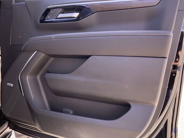 2026 Chevrolet Suburban Premier - Photo 43