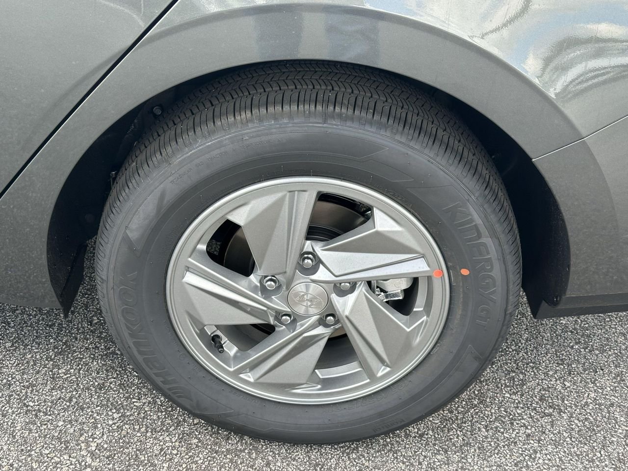 New 2026 Amazon Gray Hyundai SE image 17