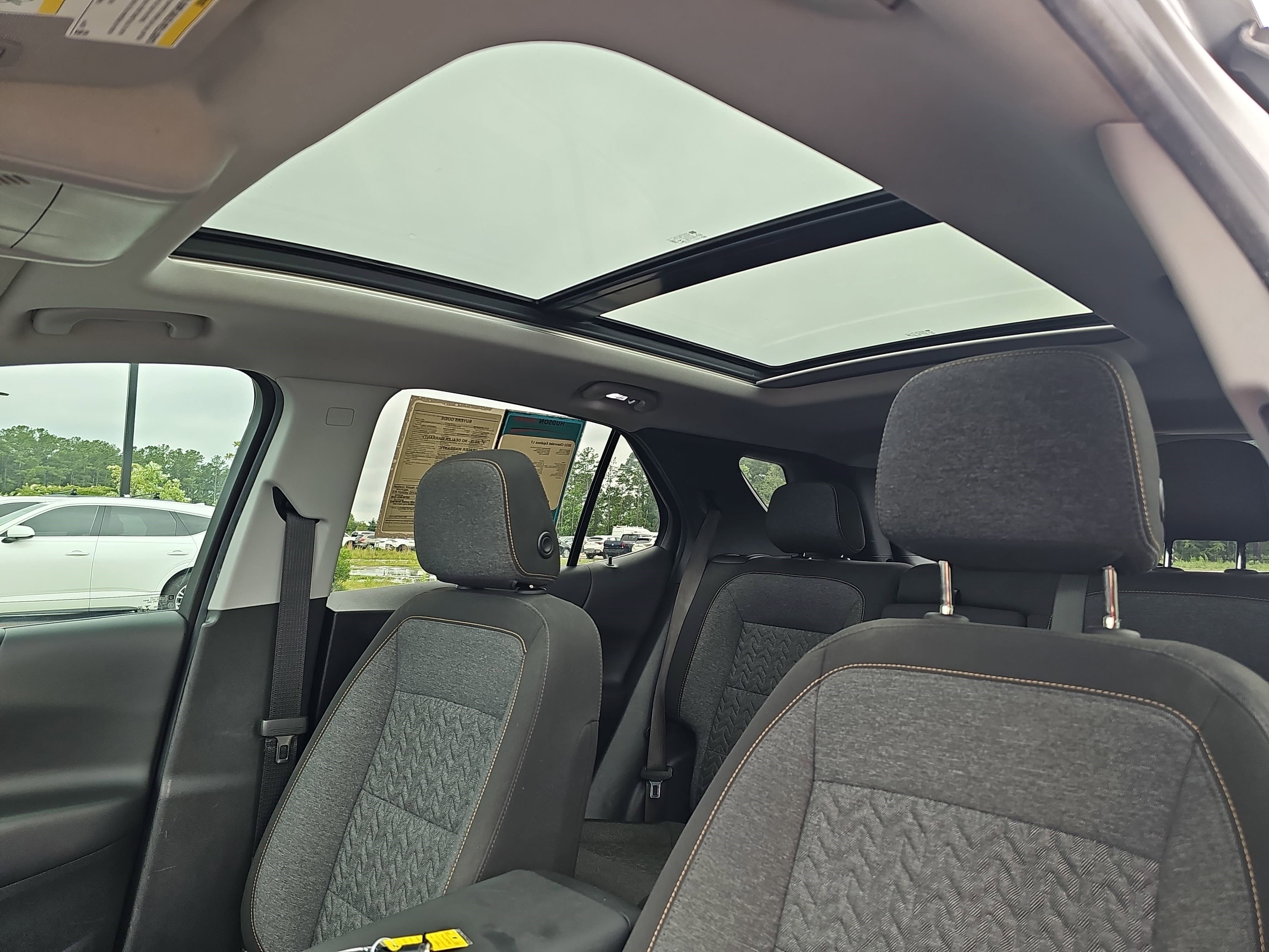 Used 2022 Silver Ice Metallic Chevrolet LT image 24