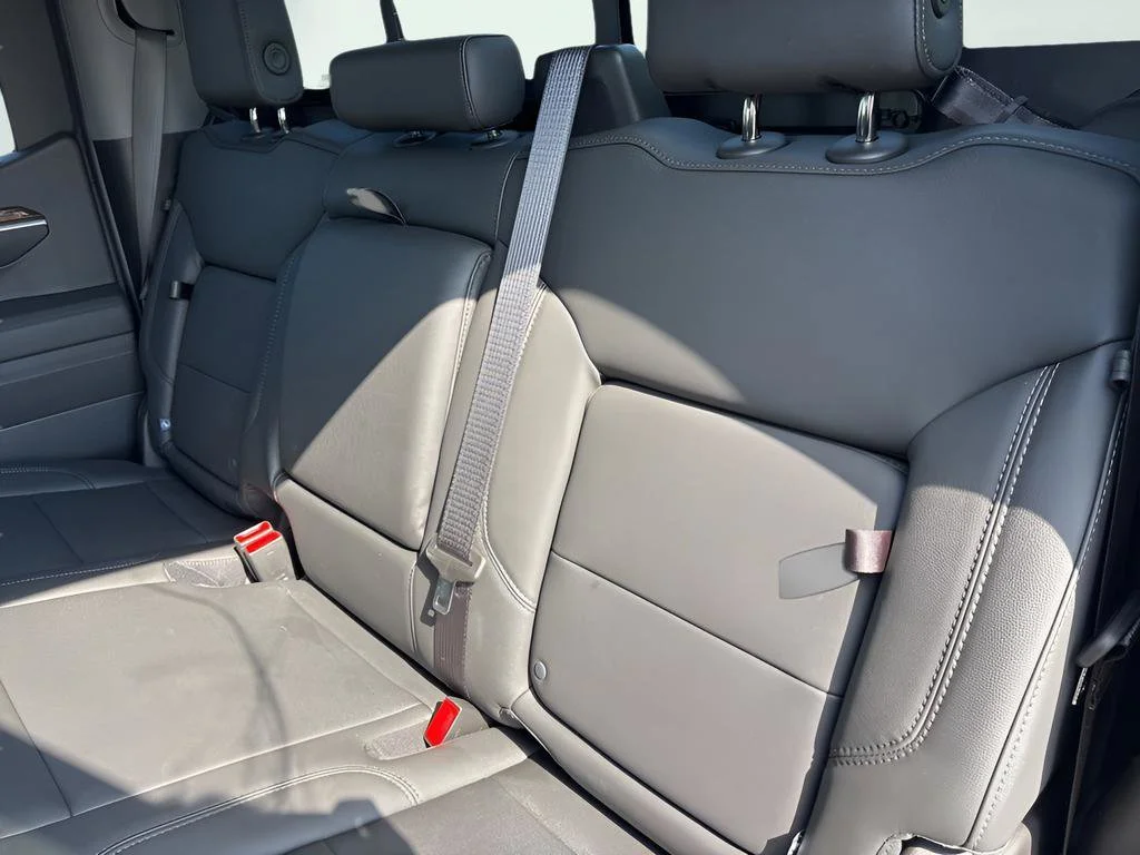 New 2026 Onyx Black GMC Elevation image 11
