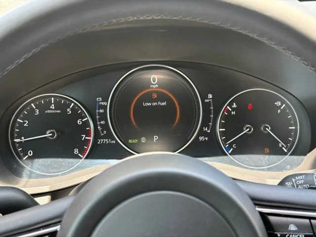 Used 2025 White Mazda 3.3 Turbo Select image 14