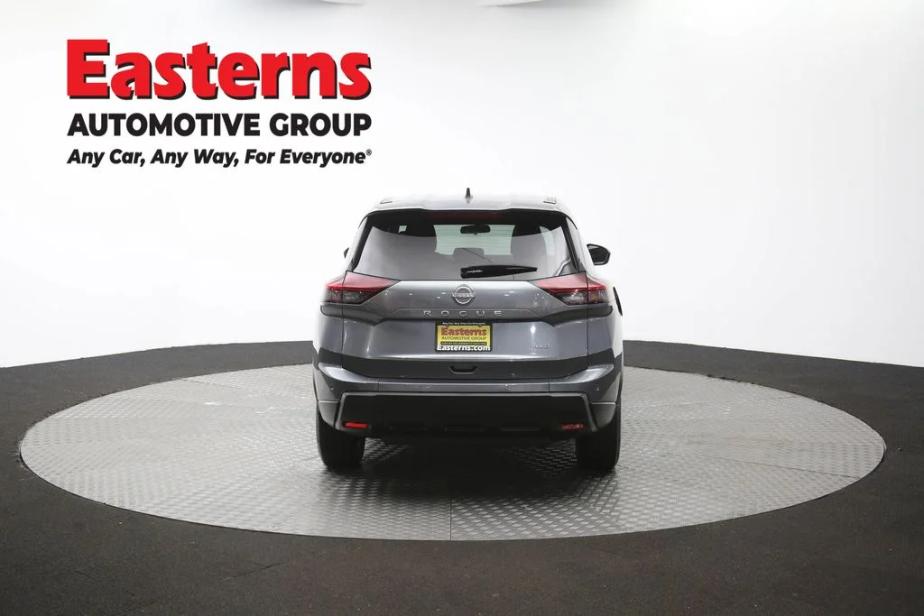 Used 2024 Gray Nissan S image 37