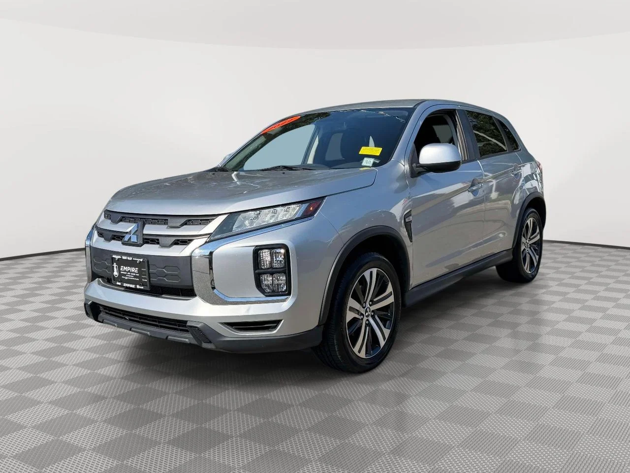 Used 2022 Silver Mitsubishi 2.0 ES AWC image 3