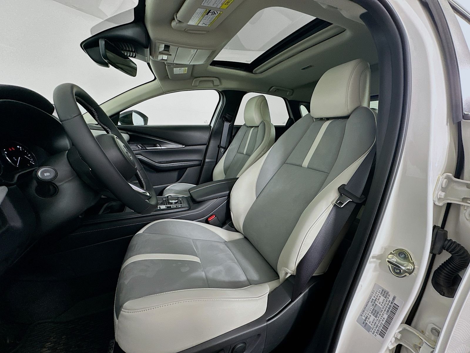 New 2026 Snowflake White Pearl Mazda 2.5 Turbo Aire Edition AWD image 22