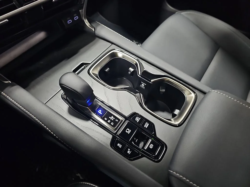 New 2026  Lexus 450h+ Premium image 22