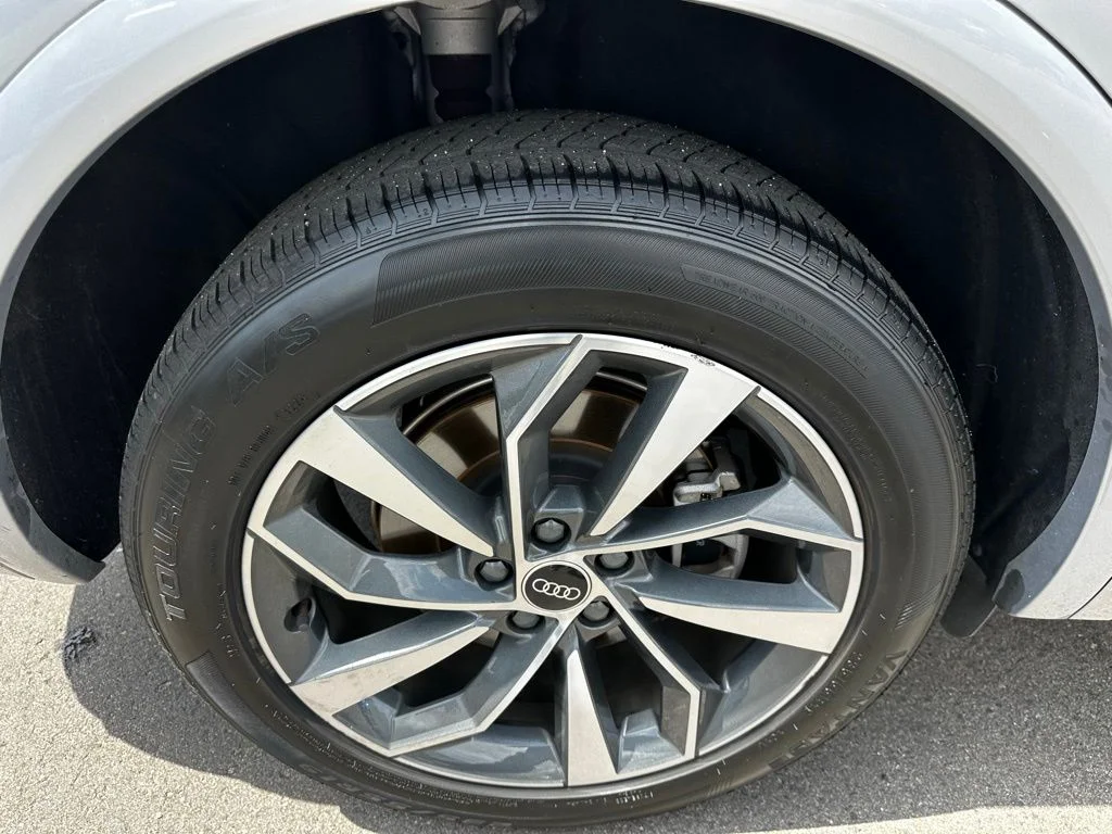 Used 2022 Silver Audi 45 S line Premium image 11