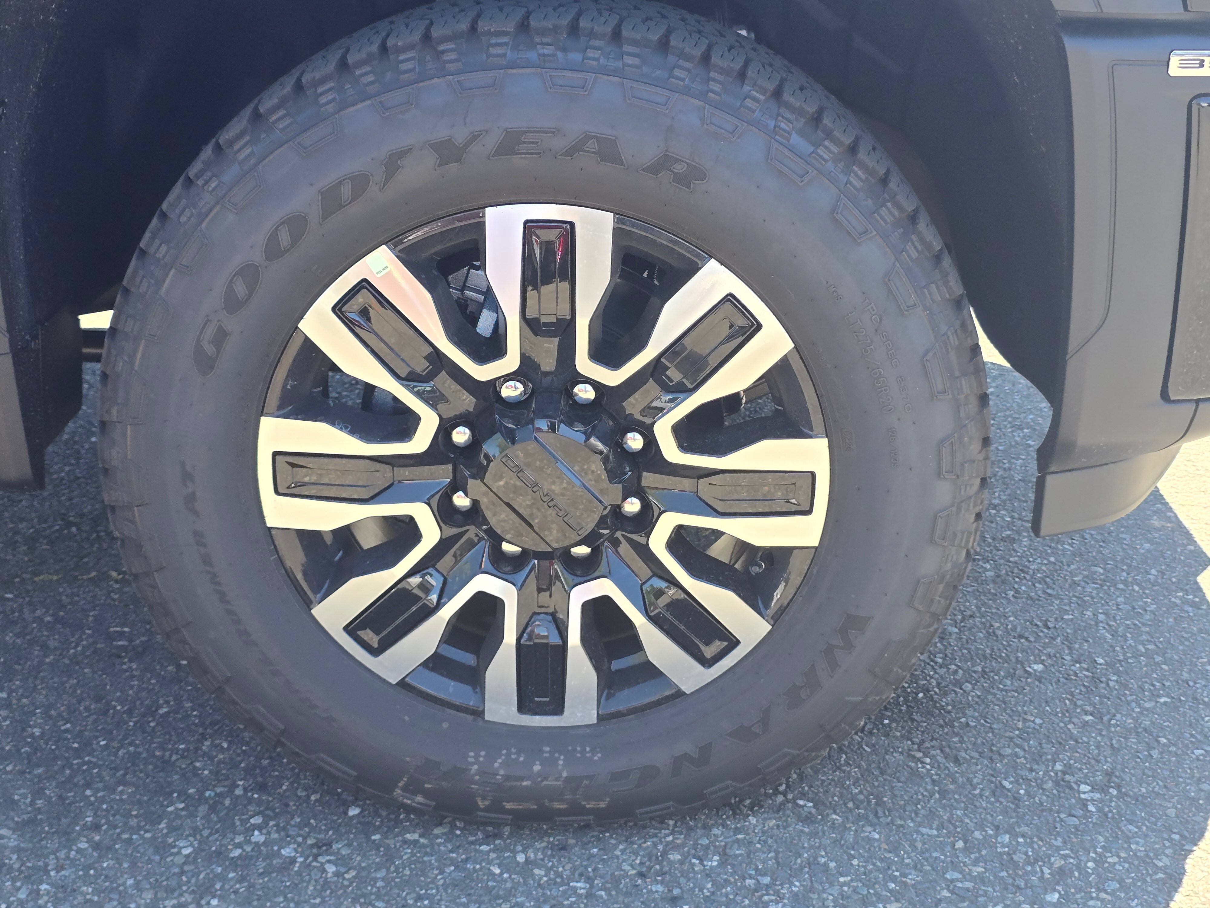 New 2026 Onyx Black GMC Denali Ultimate image 9