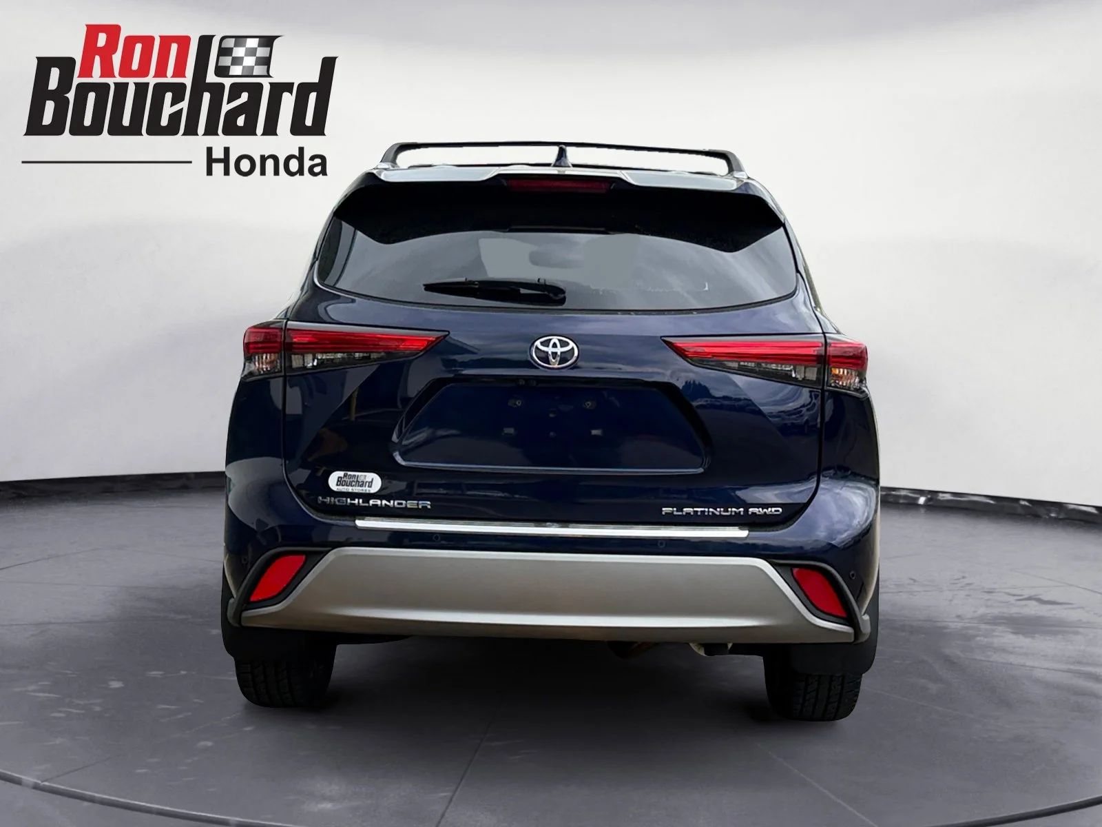 Used 2022 Blue Toyota Platinum image 3