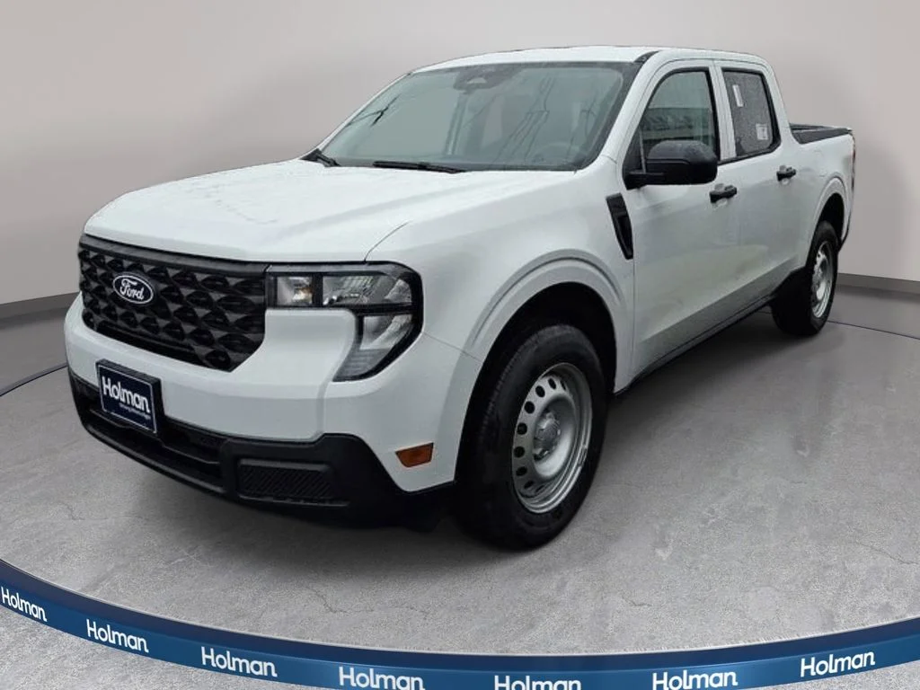 New 2026 Oxford White Ford XLT image 1