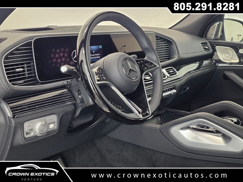 Used 2026  Mercedes-Benz Maybach GLS 600 image 37