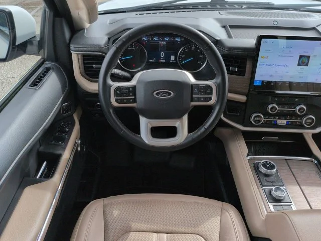 Certified Used 2024 Oxford White Ford Limited image 18