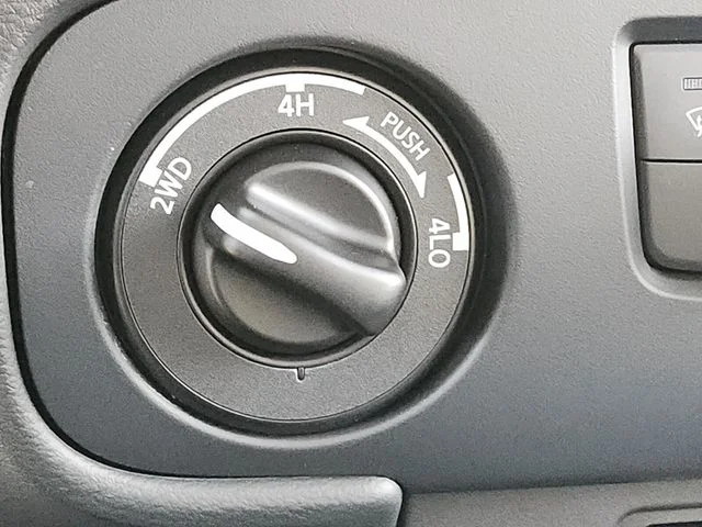 2026 Nissan Frontier SV - Photo 18